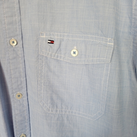Tommy Hilfiger Men's Large Button Up Shirt Short Sleeve Light Blue Collared Top - Picture 3 of 5